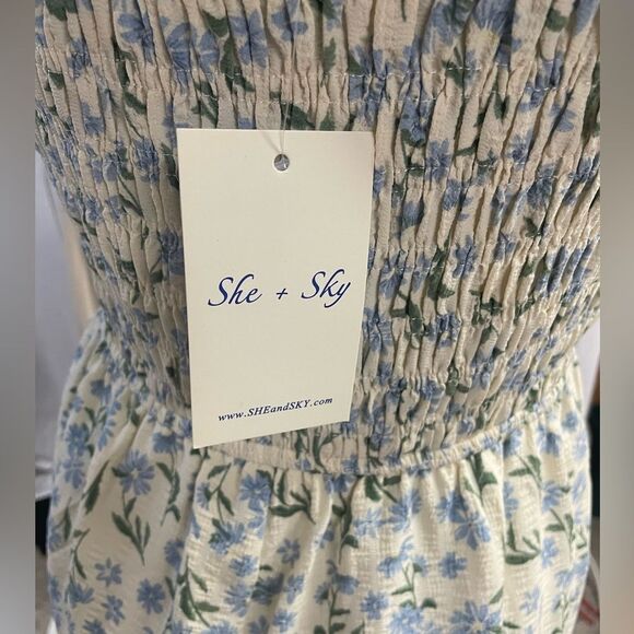 She & Sky spaghetti strap romper, yellow w/blue flowers, smocking at waist, sz:S - Picture 4 of 4